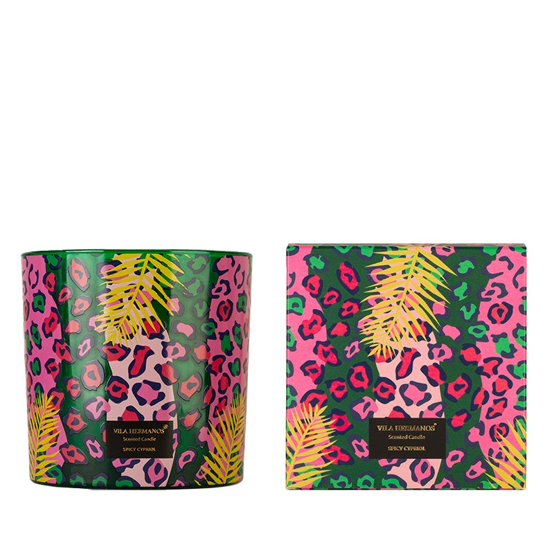 Vela Spicy Cypriol de Jungletopia, velas aromáticas decorativas con aroma terroso y amaderado, inspiradas en la selva tropical